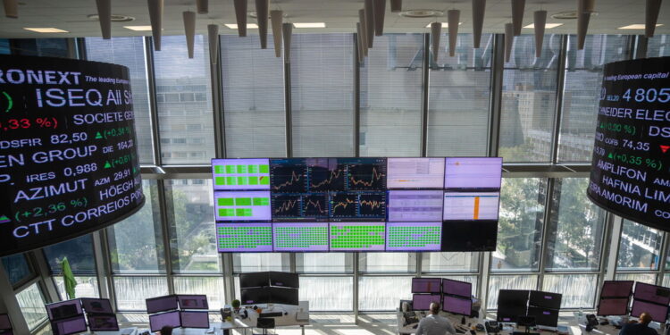 Borsa: l’Europa positiva con la lente su Nvidia, lo spread a 60 punti