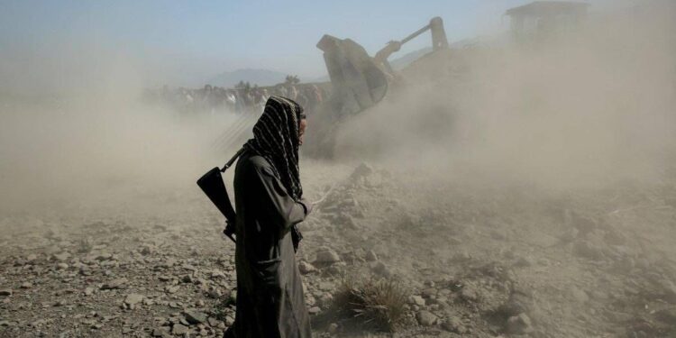 Afghanistan-Pakistan, due forti esplosioni a Jalalabad