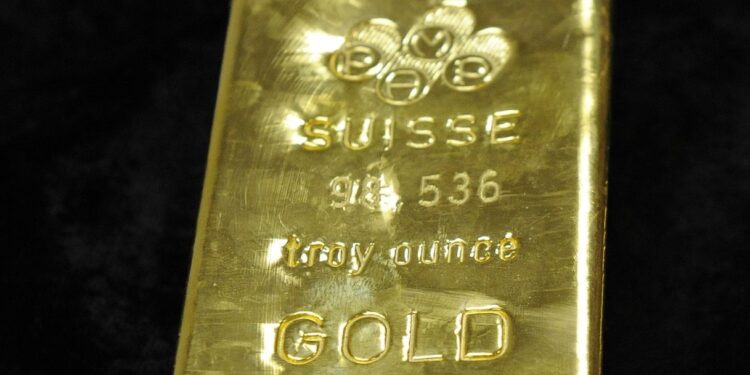 Oro sopra i 5mila dollari, cresce l’incertezza dopo lo stop ai dazi Usa