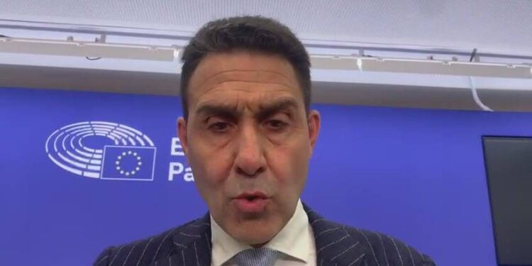 Vannacci: “Futuro Nazionale federerà realtà di destra”