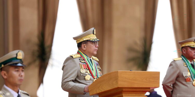 Il capo della giunta militare del Myanmar verso la presidenza