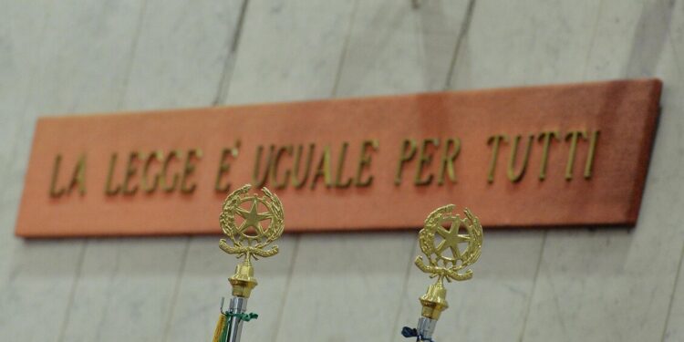 Camion ‘benedetti’ sul sagrato, citazione a giudizio del pm per imprenditore