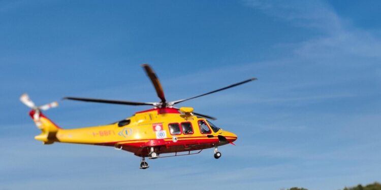 In gravi condizioni studentessa 14enne caduta da una finestra a scuola