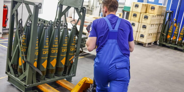 Istat, prezzi produzione dell’industria a febbraio -0,4% su mese, -2,7% anno