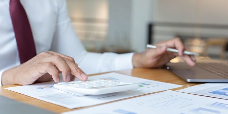 Fatturato imprese torna a salire, i settori che trainano la crescita economica