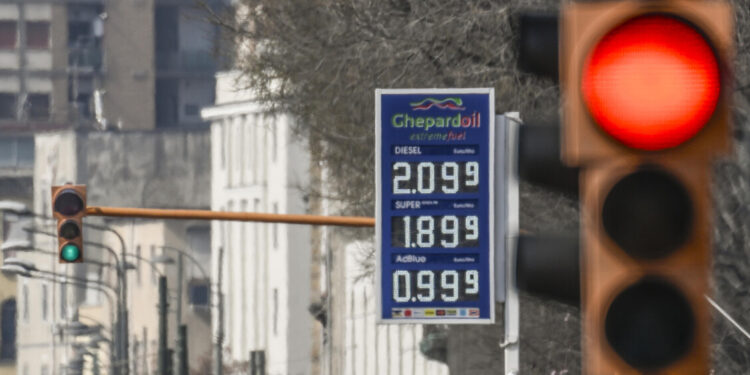 Cgia Mestre, ‘nonostante i tagli, il caro diesel rimane, urge intervento dell’Ue’