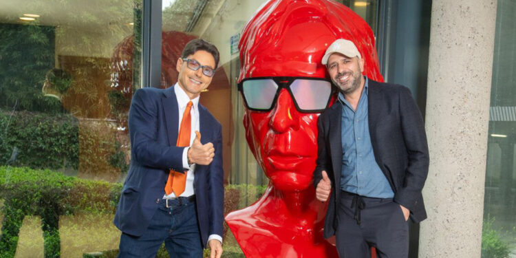 Pier Silvio Berlusconi e Checco Zalone festeggiano insieme successo Buen Camino