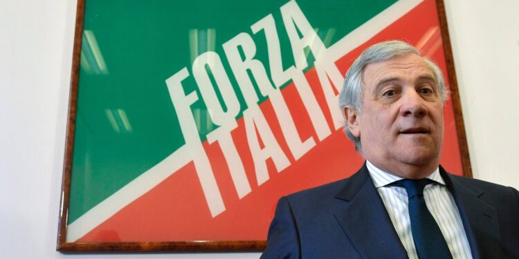Referendum, Tajani: “Festa del papà, penso a bimbi con genitori in carcere”