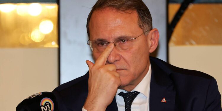 Cirielli: “Incontro con ambasciatore russo? Farnesina sapeva, due funzionari con me”