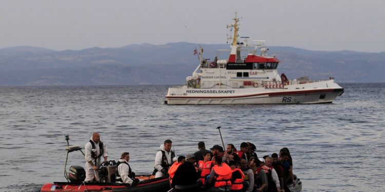 Grecia: ’22 migranti morti dopo sei giorni alla deriva in mare’