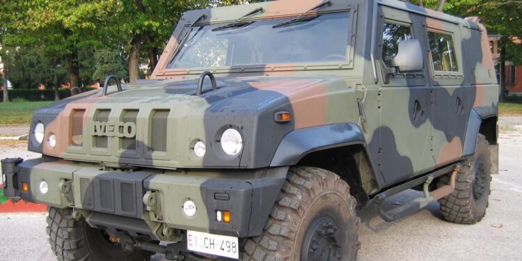 Leonardo acquisisce Iveco Business Defence, accordo da 1,6 miliardi di euro