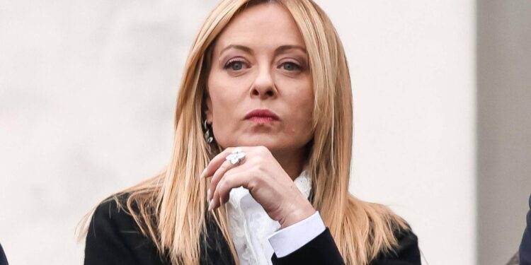 Governo allontana ipotesi voto anticipato, sul tavolo di Meloni resta il nodo rimpasto