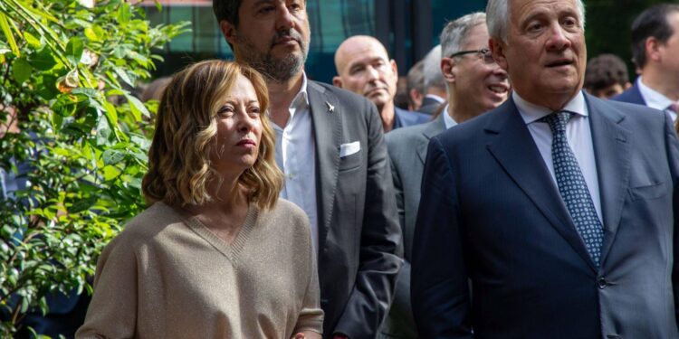 Governo, vertice Meloni-Tajani-Salvini: incontro a margine Cdm poi cena da premier