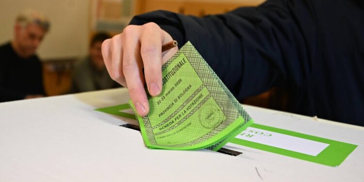 Referendum giustizia, alle 12 dato definitivo affluenza al 14,92%