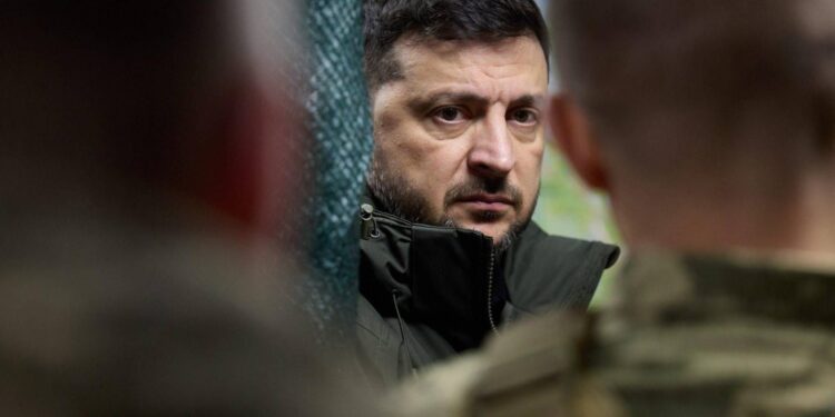 Ucraina, Zelensky: “Guerra in Iran ritarda colloqui di pace fra Kiev e Mosca”