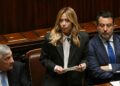 Meloni: ‘Né dimissioni né rimpasto, il no ci riaccende’. Schlein: ‘La sfida l’hai già persa’