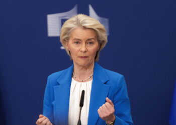Von der Leyen, ‘pronta l’app per verifica dell’età sui social’