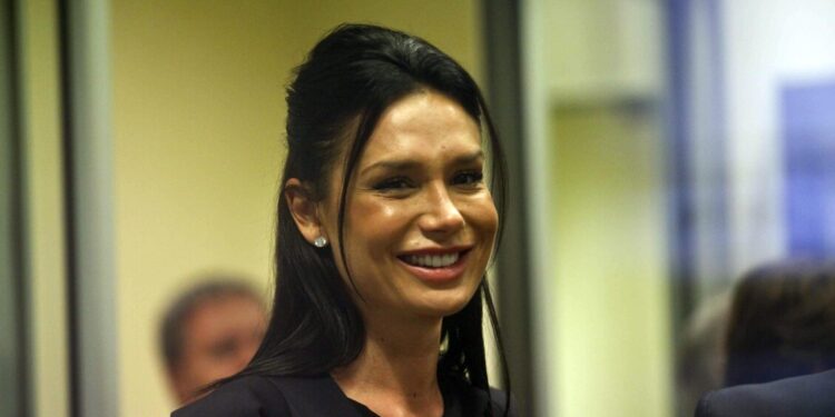 La grazia a Nicole Minetti. Fonti del Quirinale: “Per gravi condizioni di salute di un minore”