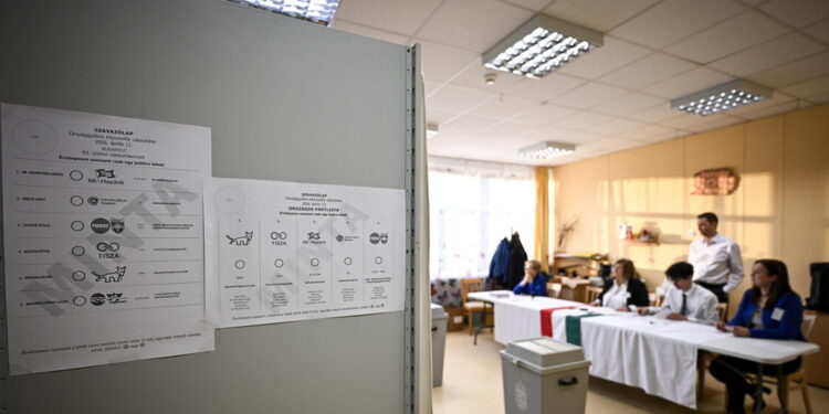 Affluenza record in Ungheria già nelle prime ore, il 16,89% alle 9