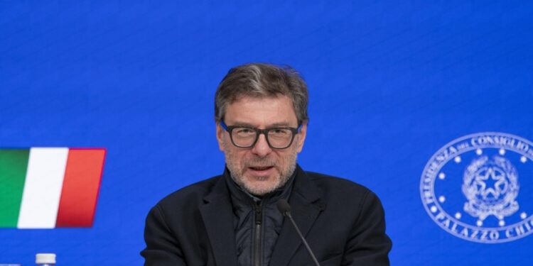 Emissione dual tranche Btp, salta l’asta di aprile: le banche accreditate