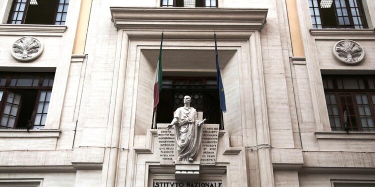 Istat, pressione fiscale sale al 51,4% nel quarto trimestre 2025