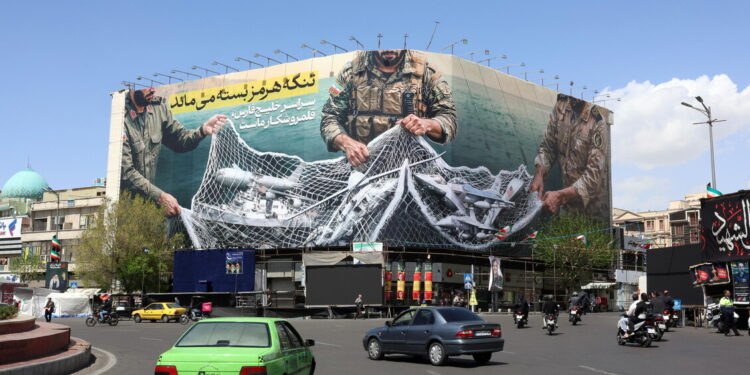 Iran, ‘non riapriremo Hormuz in cambio di tregua temporanea’