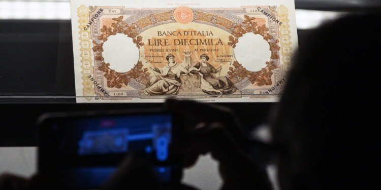 Bankitalia: sale il debito, a febbraio sfiora 3.140 miliardi