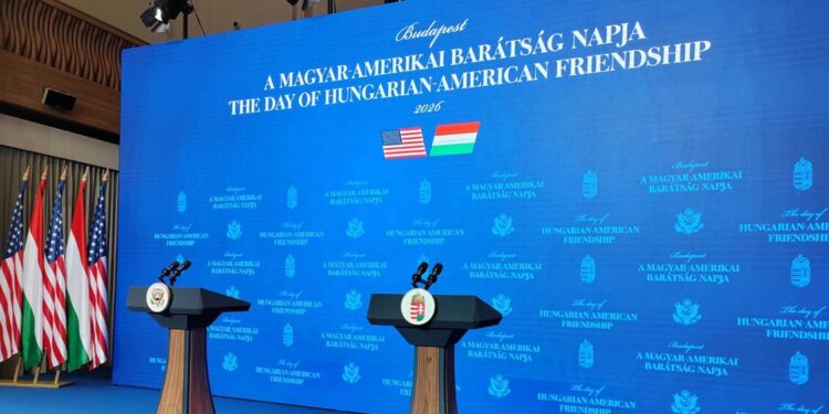 Vance a Budapest da Orban, bilaterale e comizio a pochi giorni dal voto