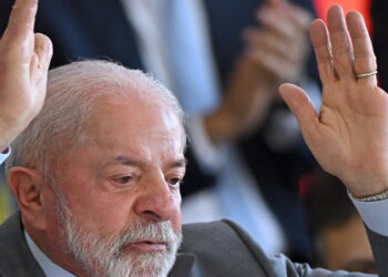 Lula vuole ridurre da 6 a 5 giorni la settimana lavorativa in Brasile