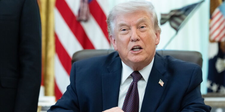 Trump, ‘sto considerando seriamente il ritiro dalla Nato’