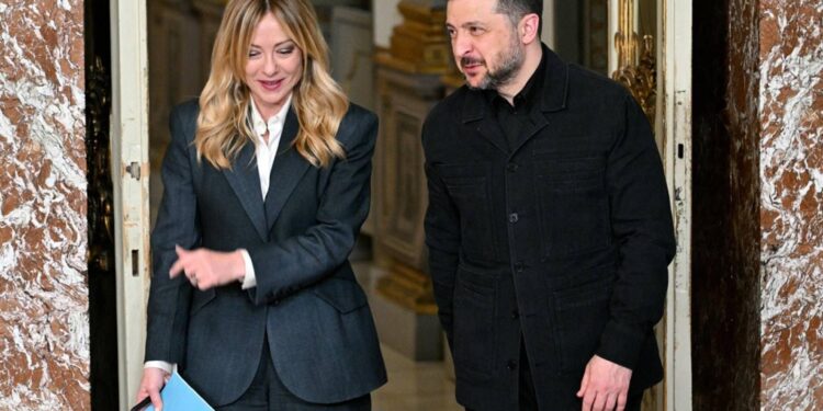 Ucraina, Meloni vede Zelensky: “Sostegno a Kiev necessità strategica per sicurezza Ue”