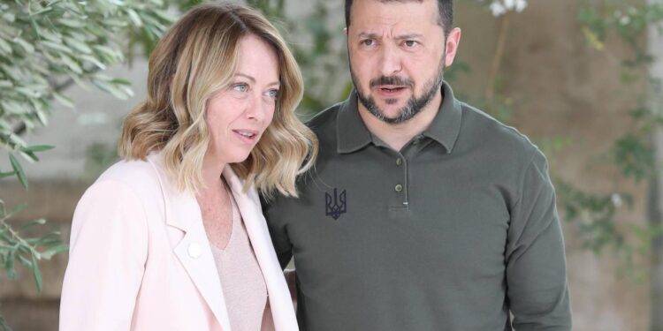 Zelensky in visita oggi a Roma, incontrerà Mattarella e Meloni