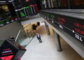 Borsa: Europa e future Usa contrastati, occhi su Hormuz, Milano +0,15%