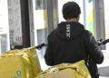 Pm Milano, ‘i rider di Glovo ancora sottopagati, vanno assunti’