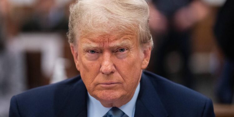Usa-Iran, scaduta la tregua. Trump ora minaccia l’Oman: “Se vi mettete in mezzo vi bombarderemo”