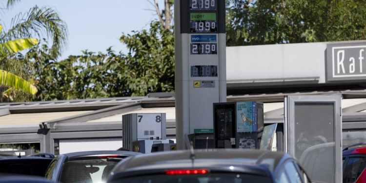 Price cap ai carburanti anche per Q8. Pichetto: ‘Dal 6 ottobre continuerà lo sconto sul gasolio’