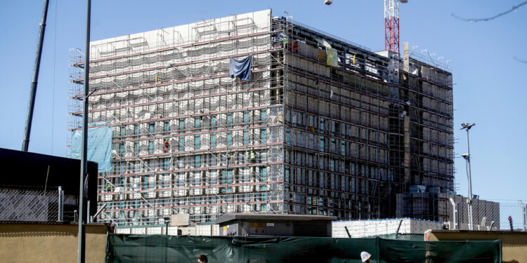 ‘Schiavi per costruire consolato Usa’, gip dispone scarcerazione manager