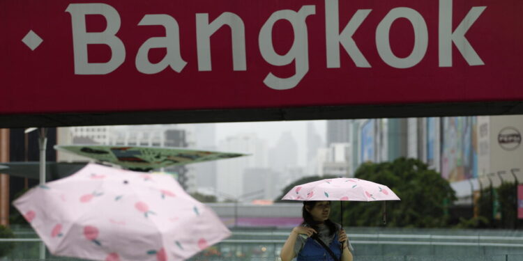 Inondazioni a Bangkok, dichiarato lo stato di calamità
