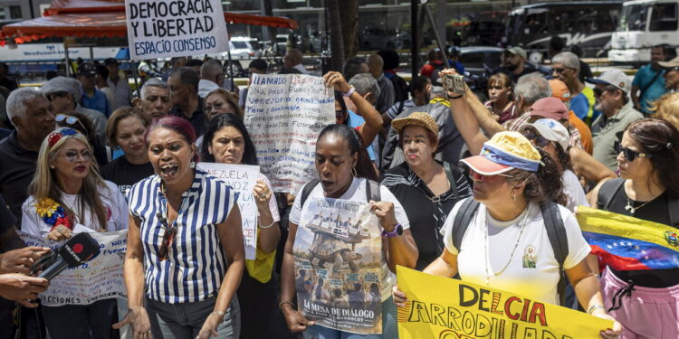 Protesta a Caracas contro la partecipazione di Rodriguez all’Onu