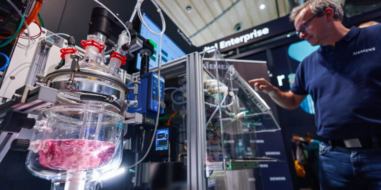 L’indice pmi composito dell’eurozona sale ai massimi degli ultimi 3 anni e mezzo