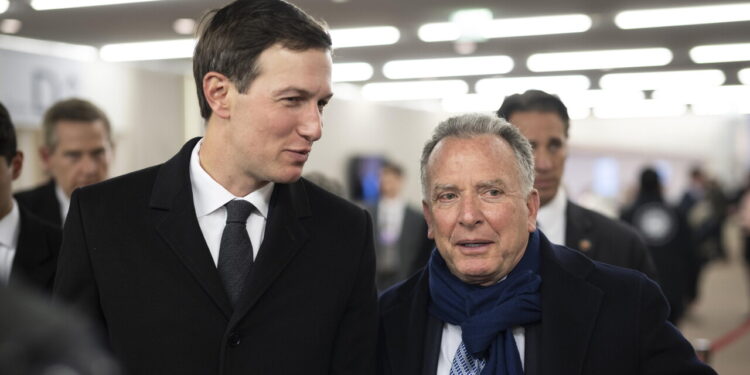 Media russo, il jet con Witkoff e Kushner è atterrato a Mosca