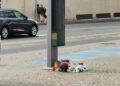 Fiori e peluche per la bimba morta a Bolzano