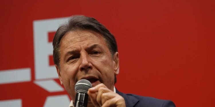 Dall’abuso di ufficio alla cannabis all’orario di lavoro, tutte le proposte dei 5s