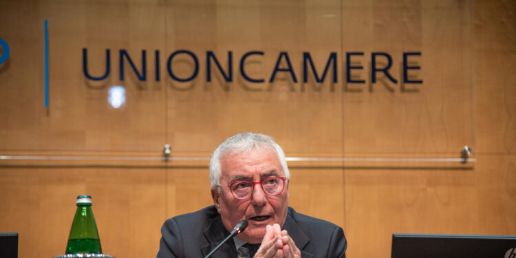 ‘Oltre un’impresa su 4 stima fatturato in crescita, 70% teme caro-energia’