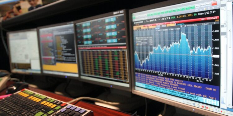 Spread a 94 punti base e rendimenti al 4,55%, i Bot all’asta sfiorano il 3%