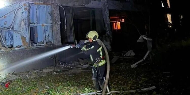 Ucraina, Kiev: “Russia ha colpito nave civile, morto il comandante”
