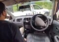 Auto a guida autonoma impazzisce e centra la polizia: “È stato un guasto tecnico”