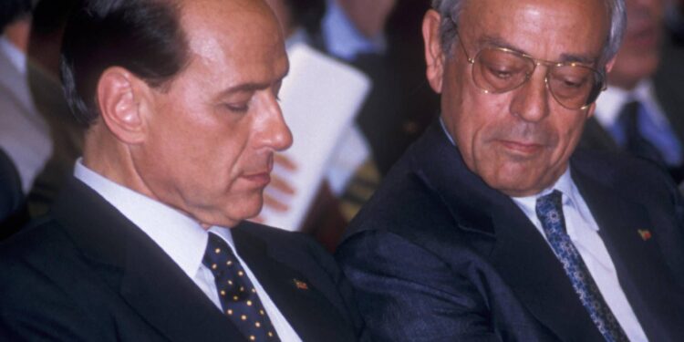 Quando Berlusconi invitò il laziale Previti a San Siro, ex ministro: “Milan perse e Silvio voleva ammazzarmi”