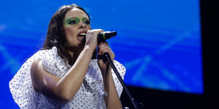 Francesca Michielin canterà alla cerimonia di chiusura della Mostra del Cinema