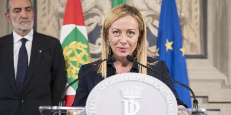 Il governo Meloni supera il Berlusconi II, il record di longevità e la festa